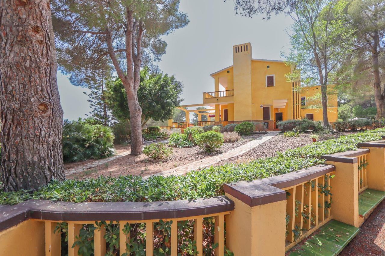 Villa Golf Sitges Vilanova i la Geltru Exterior photo