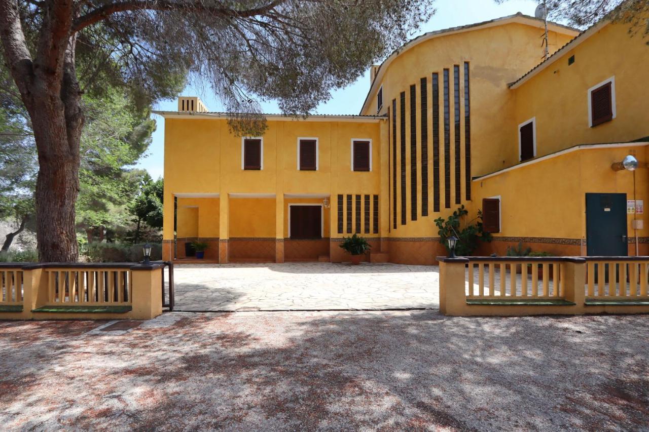 Villa Golf Sitges Vilanova i la Geltru Exterior photo